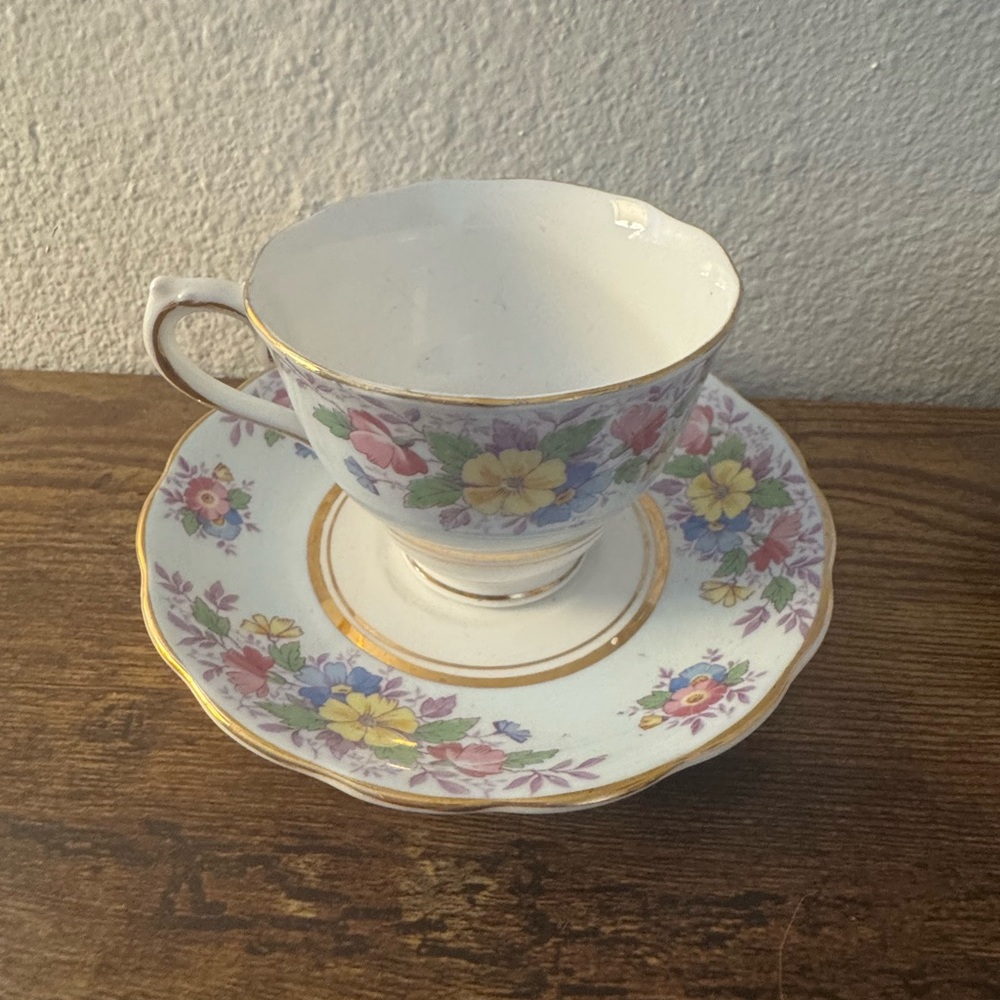 Colclough England Pale Yellow Flowers Teacup and Saucer Bone China Gold Trim Vtg